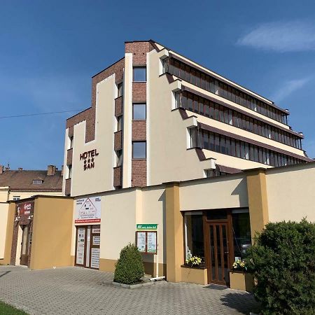 Hotel San Holíč Exterior foto